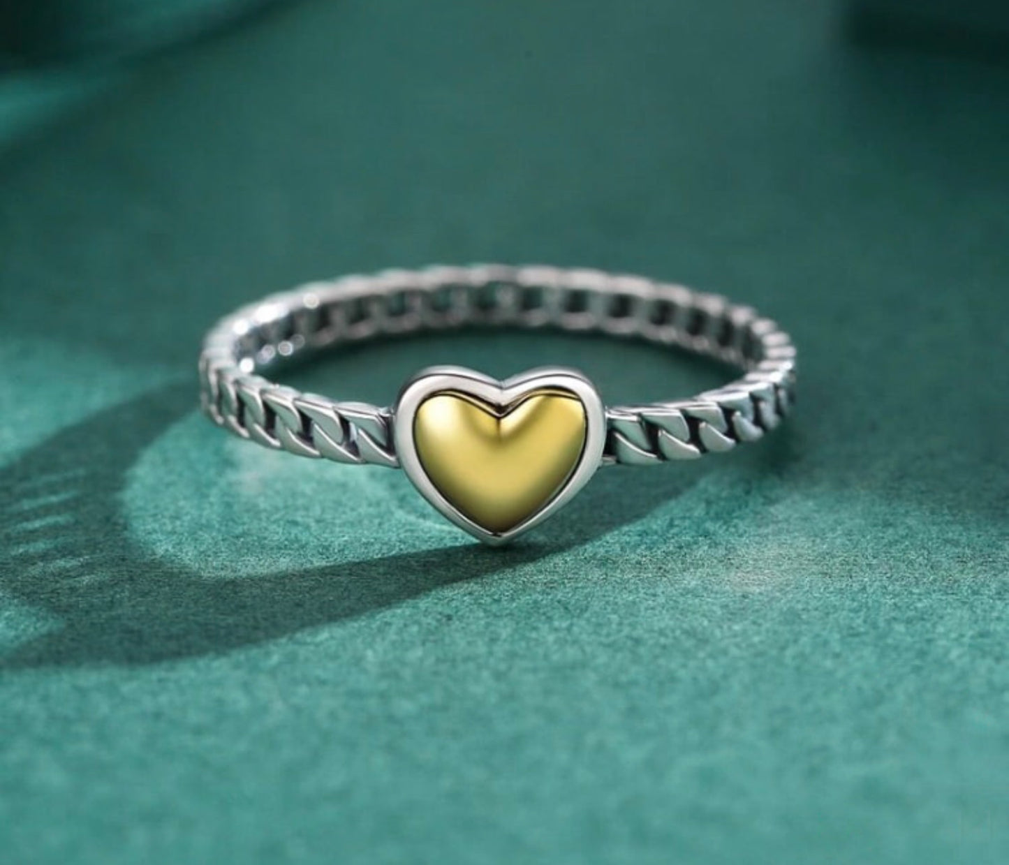Anillo de Plata 925 con Corazón bañado en Oro de 14k