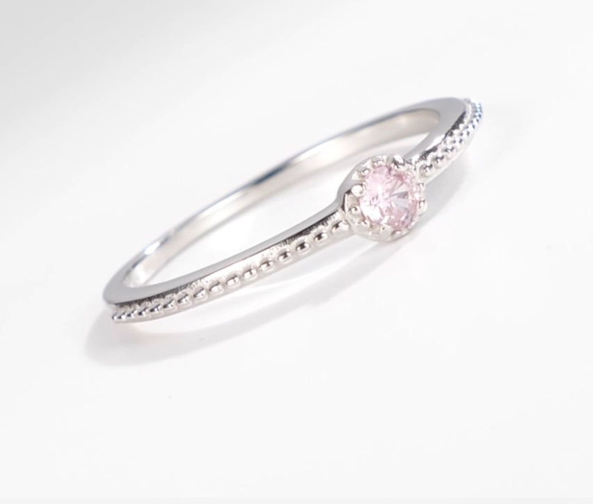 Anillo de Plata 925 con Zirconia Rosa modelo Minimalista