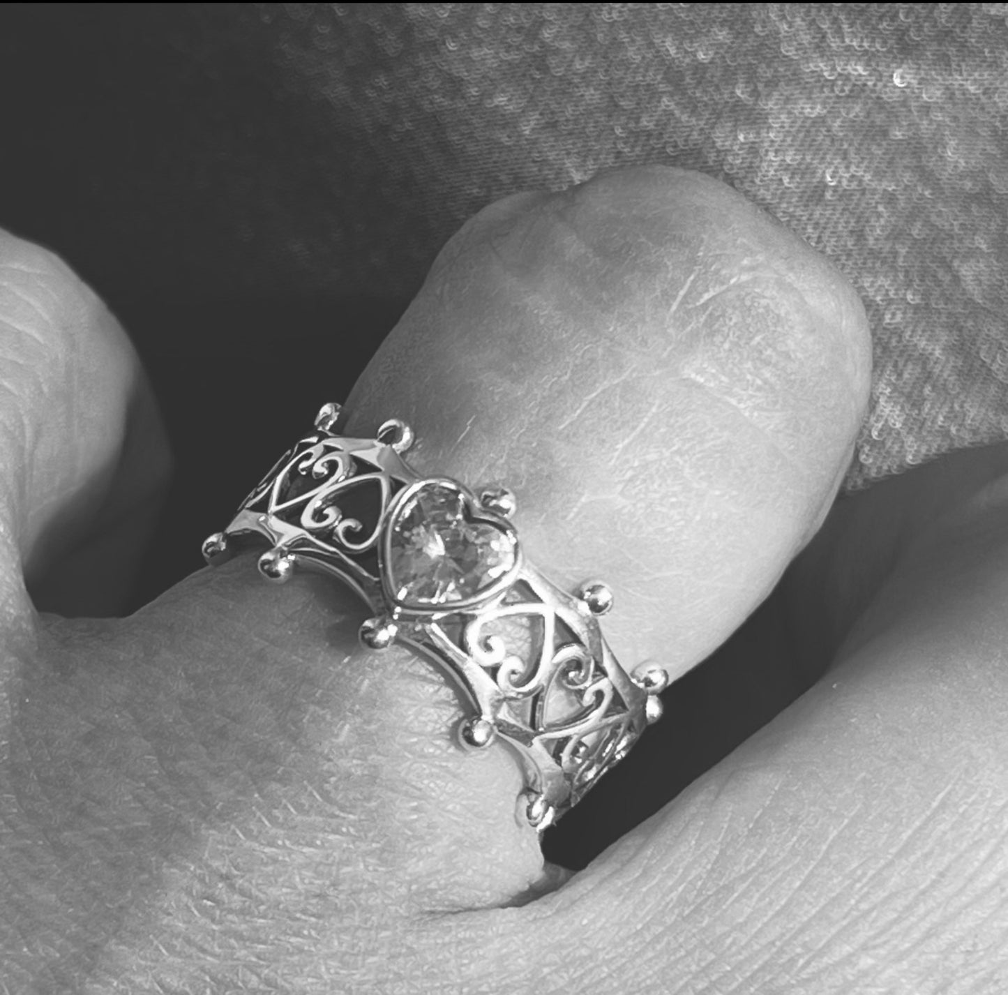 Argolla de Plata 925 con Zirconia modelo Corazón