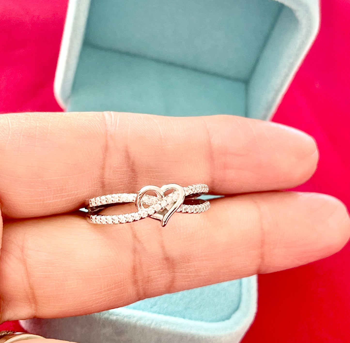Anillo de Plata 925, con Zirconias, modelo Corazón