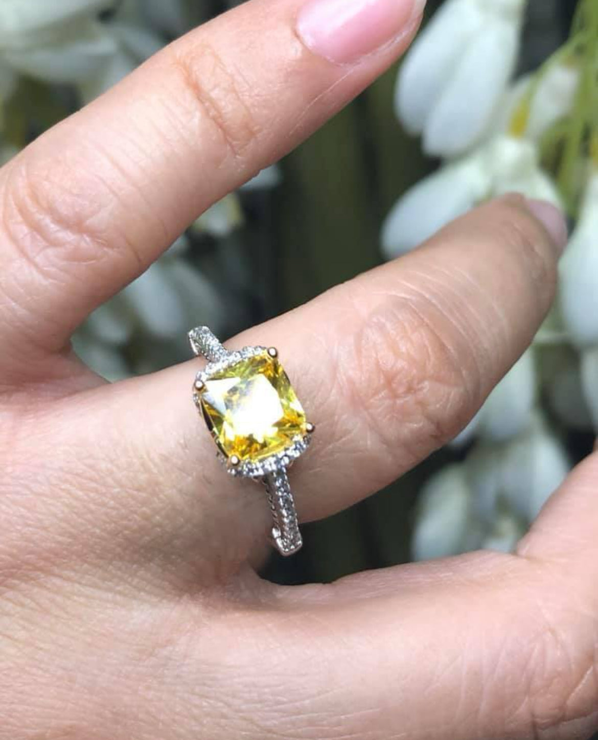 Anillo de Plata 925 con Citrino y Zirconias