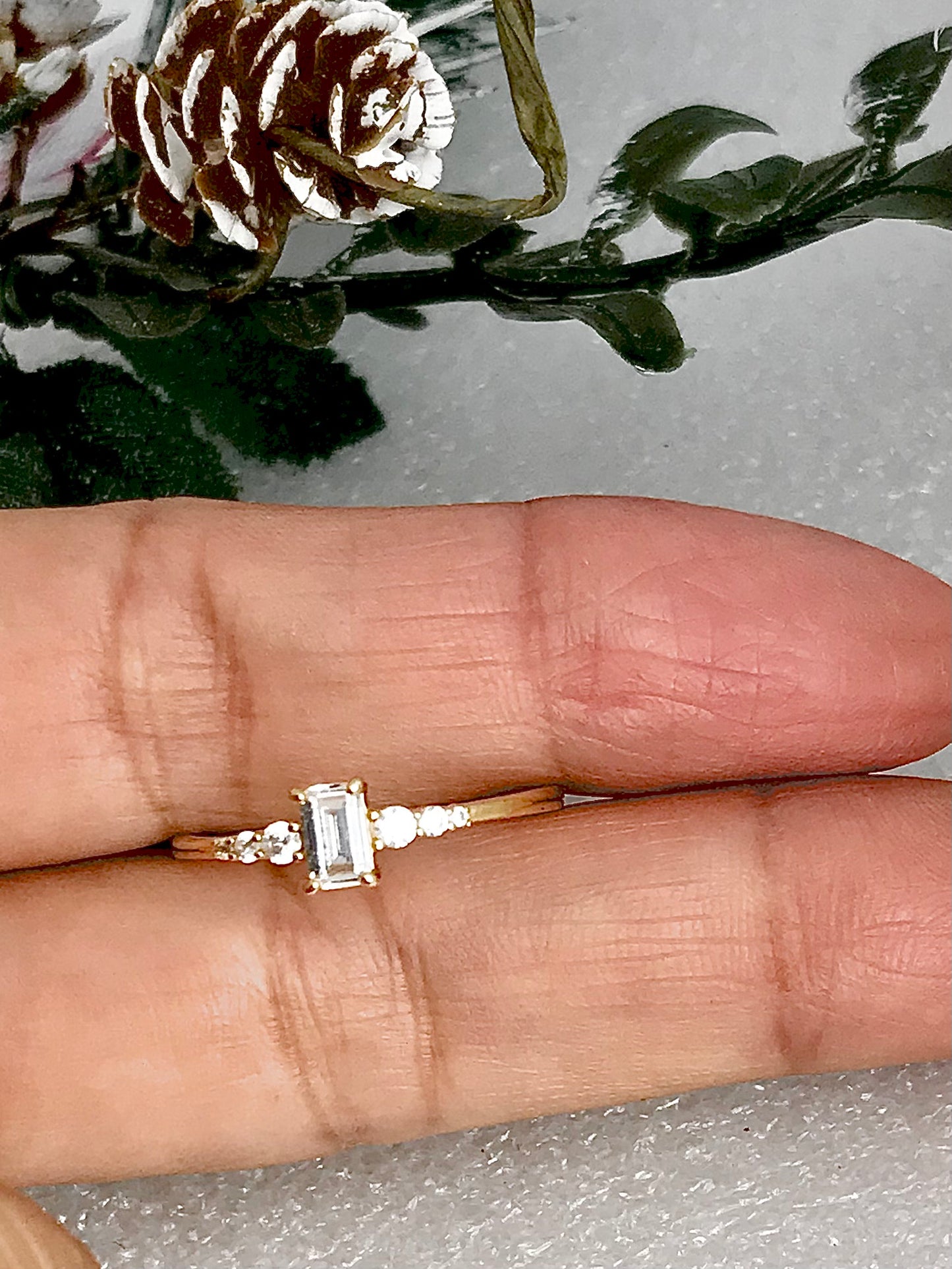 Anillo de Plata 925 con Baño de Oro 14k y Zirconias