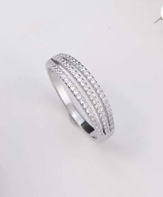 Argolla de Plata 925 con Zirconias
