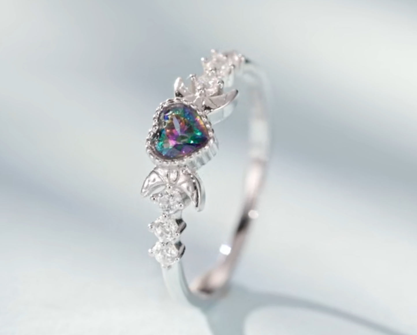Anillo de Plata 925 con Zirconia, modelo Dos Lunas / Corazón
