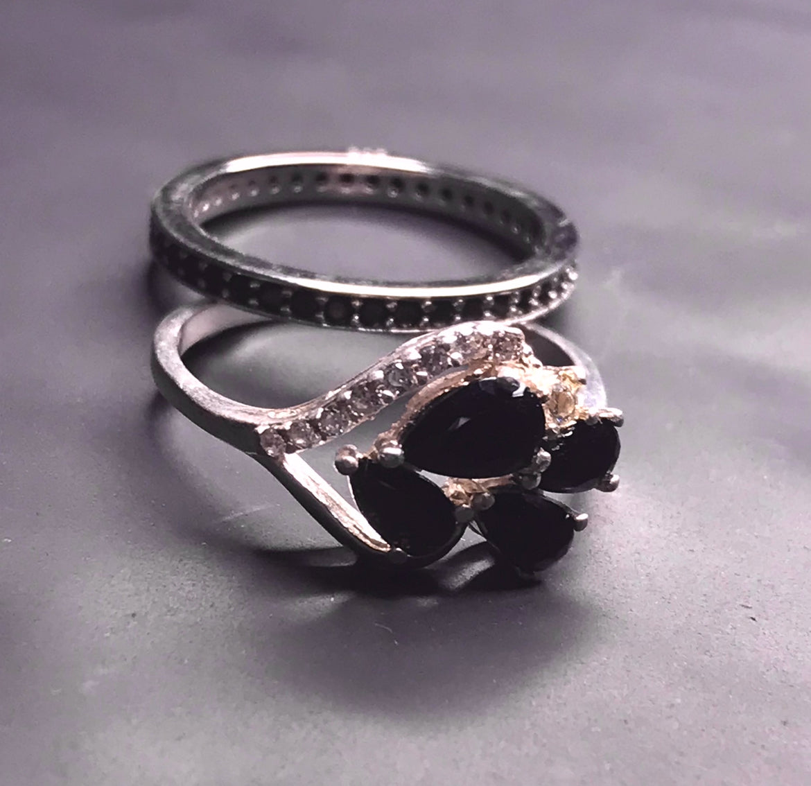 Anillo de Plata 925 con Zirconia en Color Negro