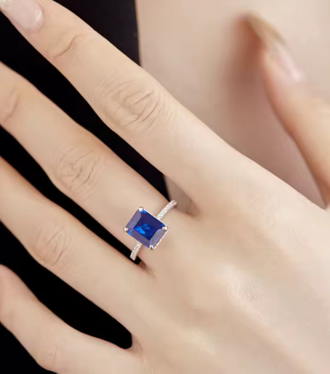 Anillo de Plata 925 con Zirconias