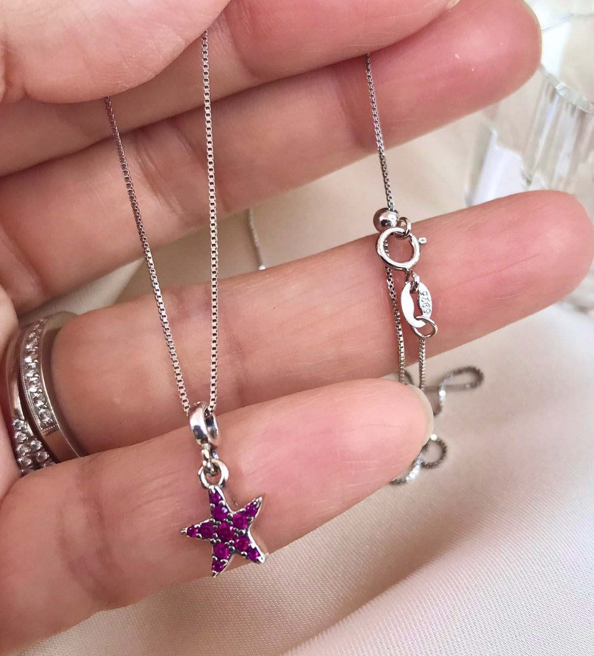 Dije y Cadena de Plata 925 con Zirconias modelo Estrella de Mar Minimalista