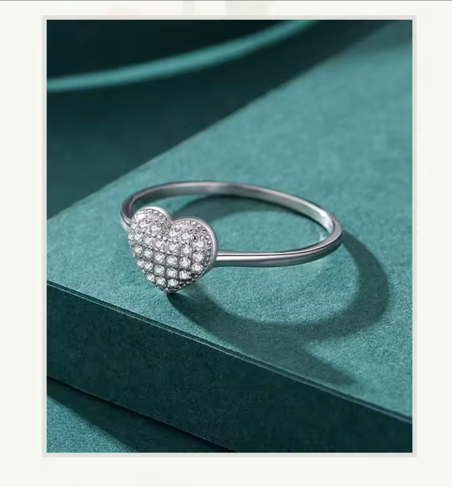 Anillo de Plata 925 con Zirconias modelo Cojín - Corazón