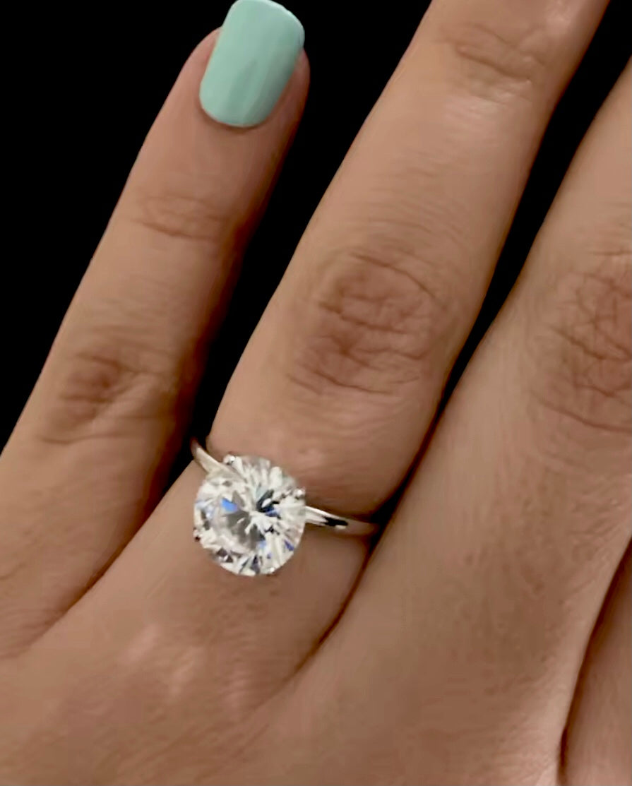 Anillo Solitario, de Plata 925 con Zirconia