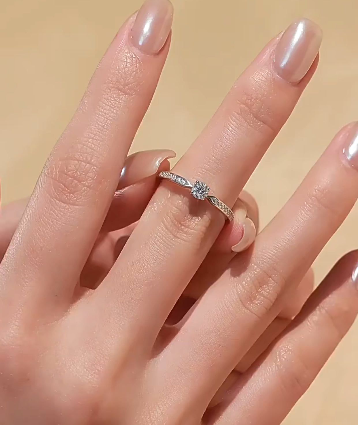 Anillo de Plata 925 con Moissanita Certificada