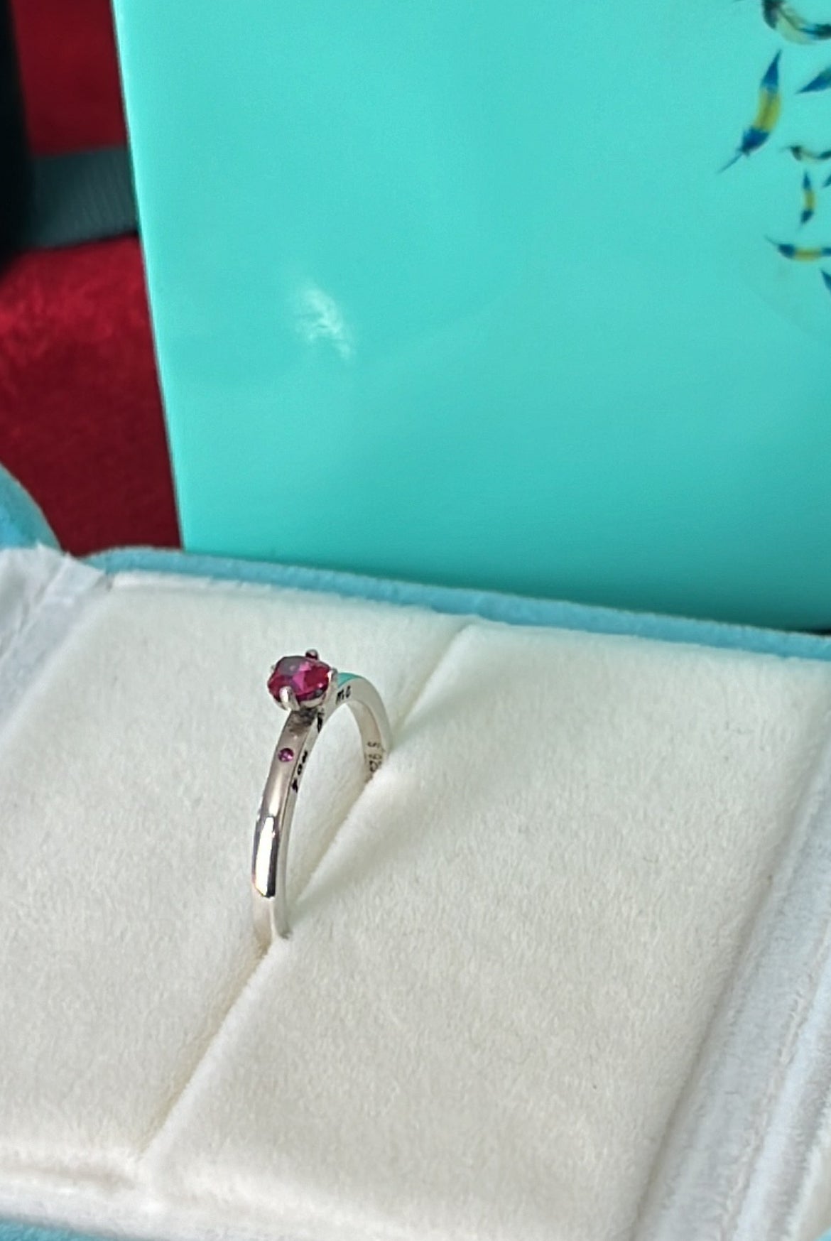 Anillo de Plata 925 con Zirconia modelo Corazón GRABADO “Tu y Yo”