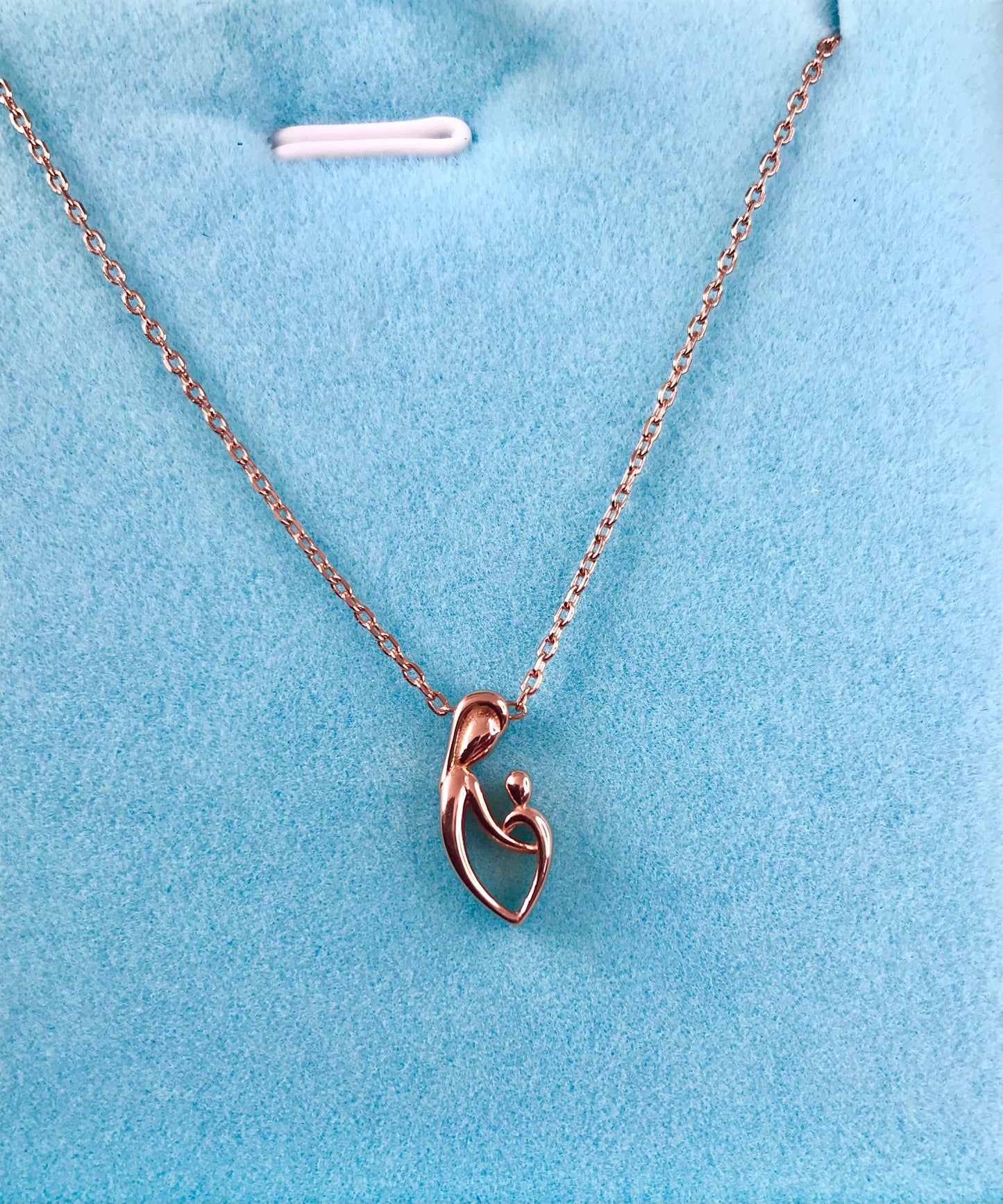 Dije y Cadena de Plata 925 con baño de Oro Rosa