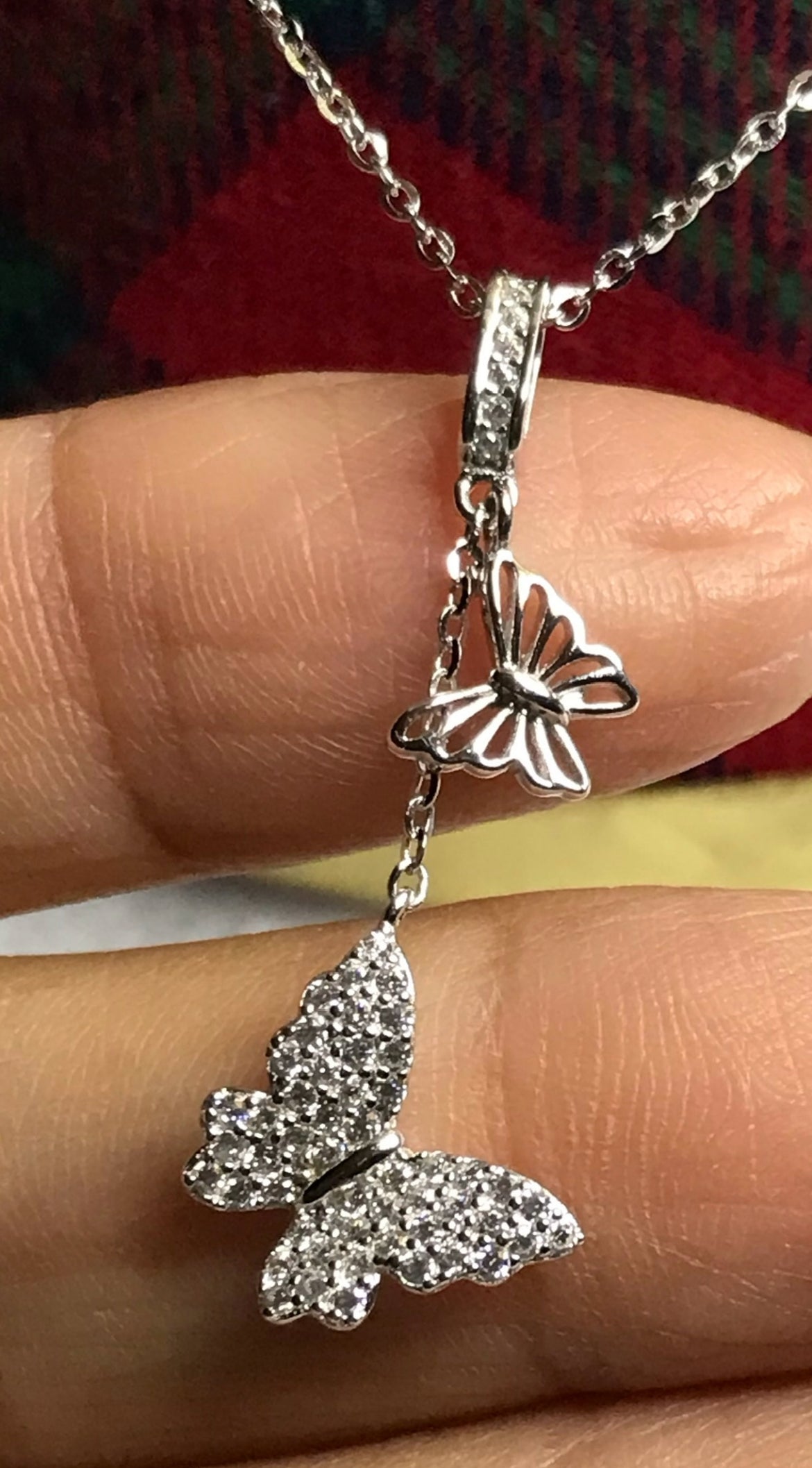 Collar con Dije de Mariposas, Plata 925 y Zirconias
