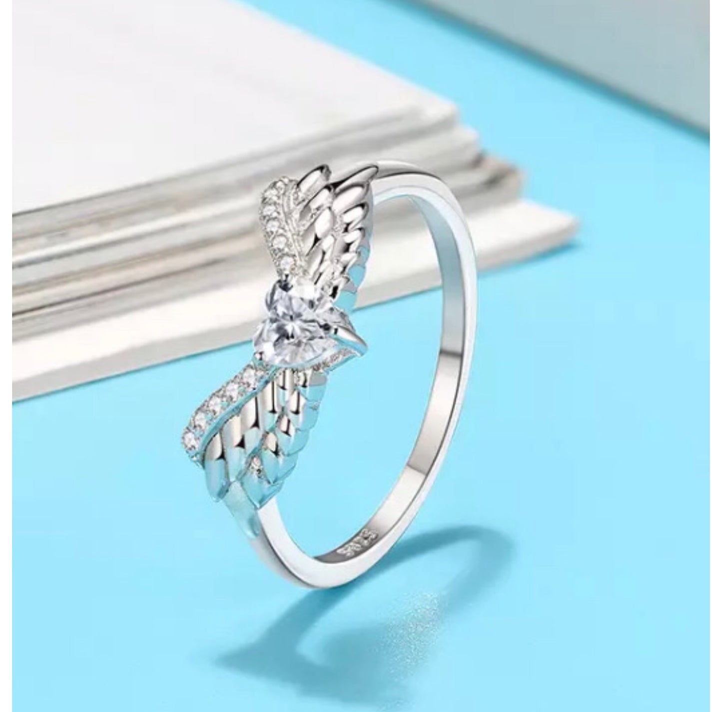 Anillo de Plata 925, con Zirconias, modelo Alas de Ángel