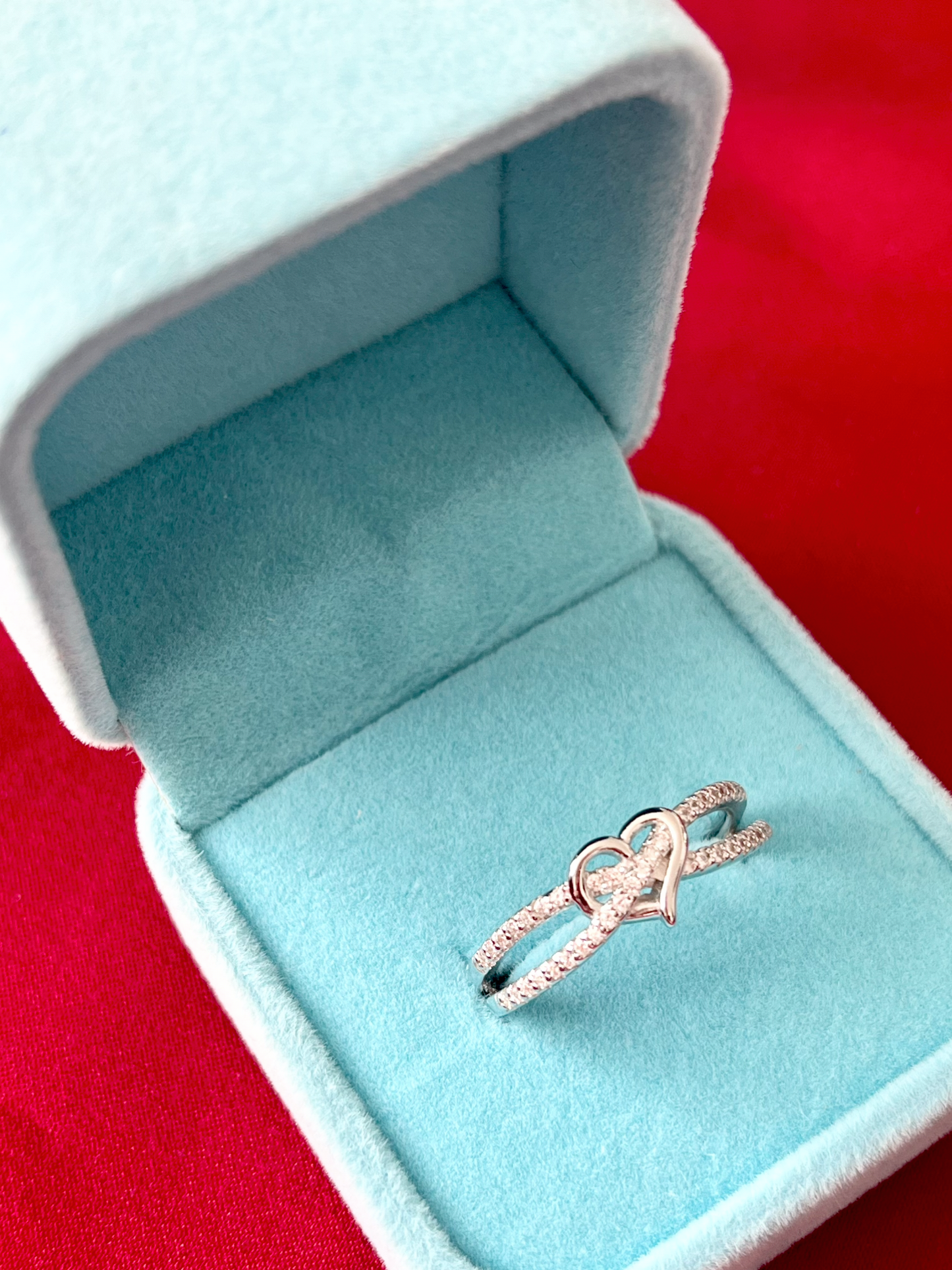Anillo de Plata 925, con Zirconias, modelo Corazón