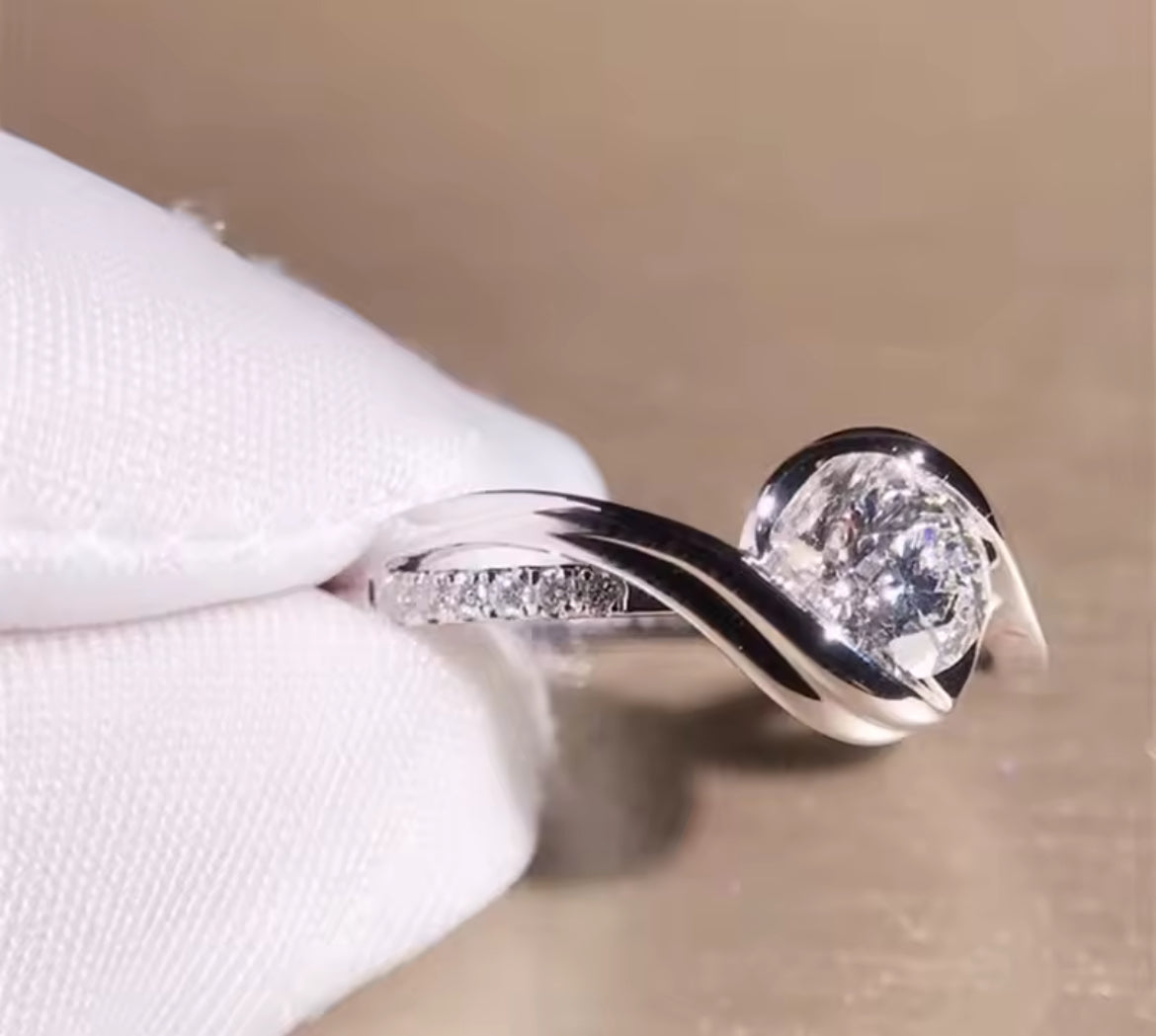 Anillo de Plata 925 con Zirconias