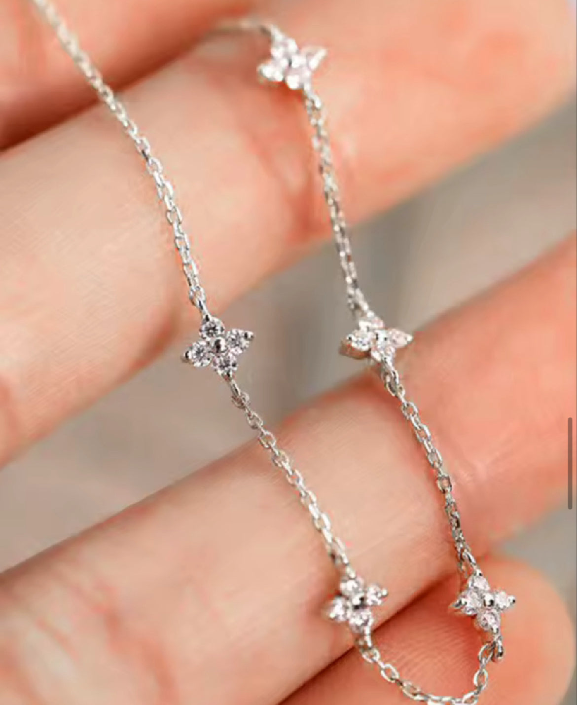 Pulsera de Plata 925 con Zirconias modelo Flores