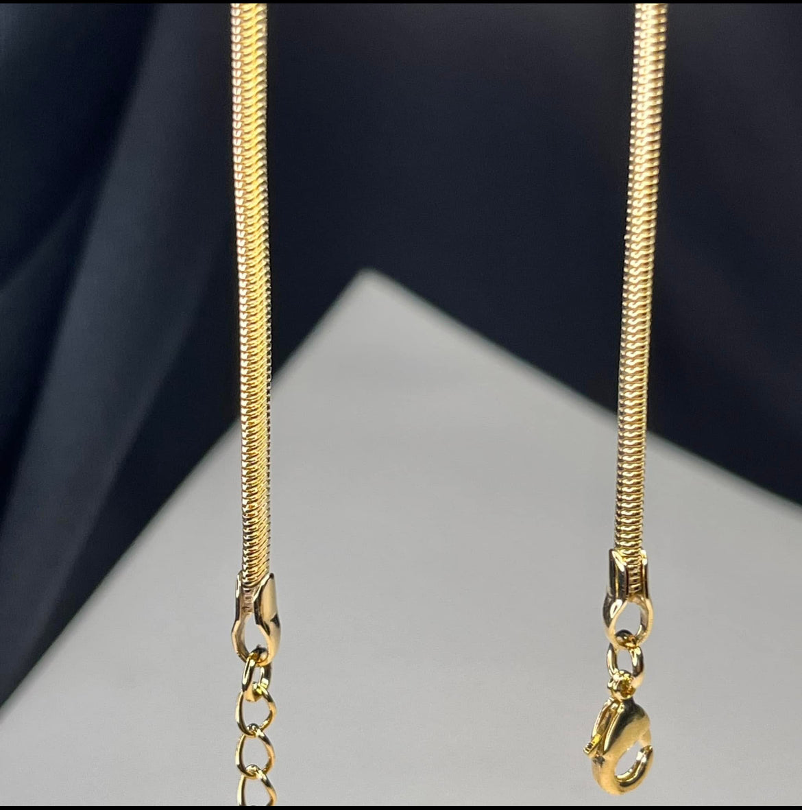 Pulsera en Chapa de Oro 18k estilo Panza De Víbora