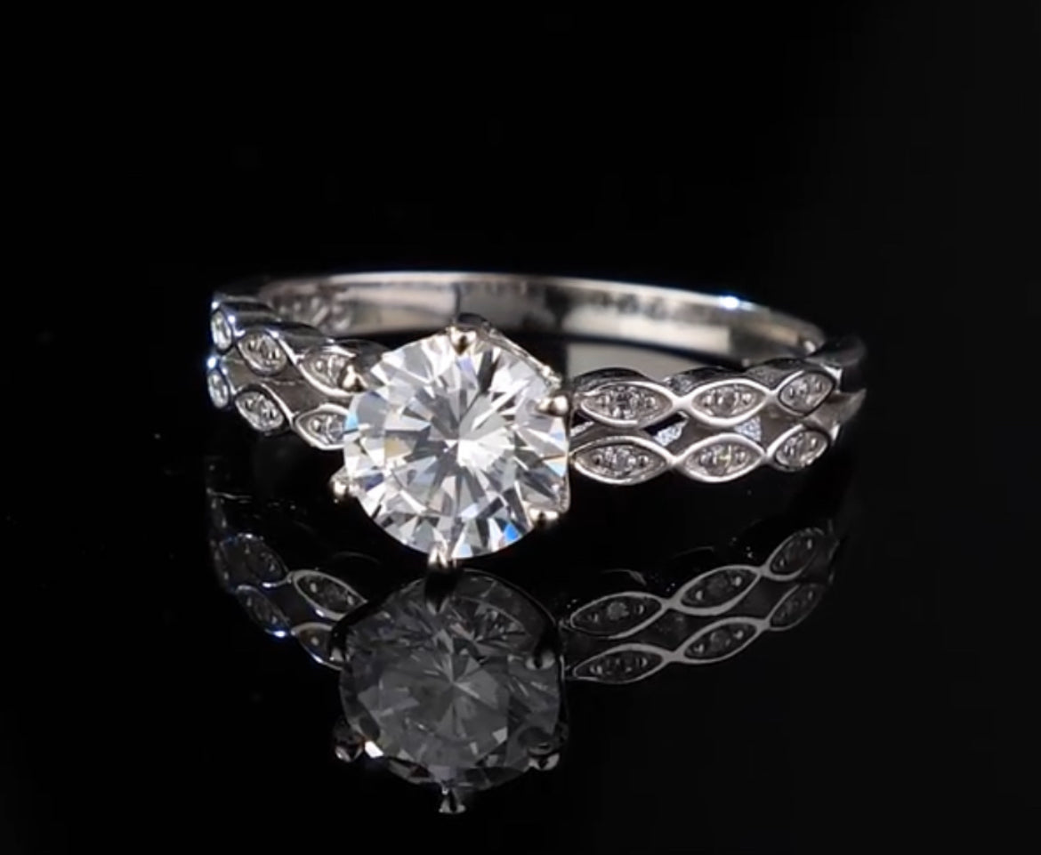 Anillo de Plata 925 con Zirconias