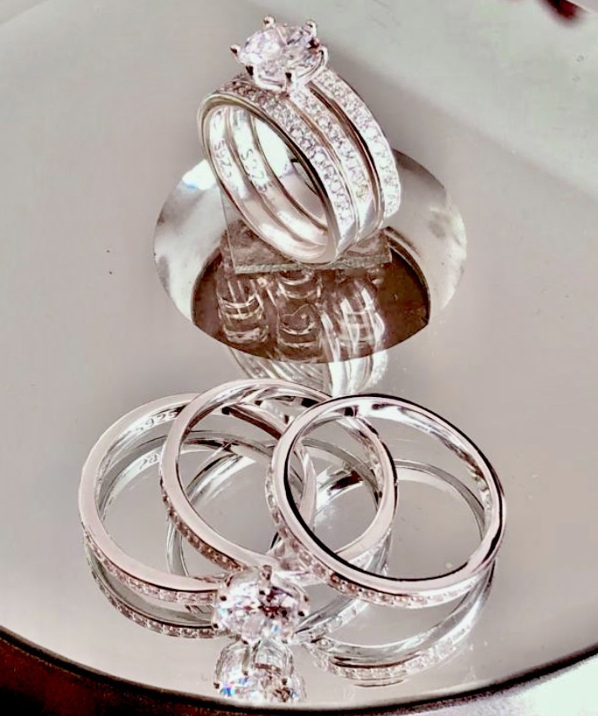 Juego de 3 Anillos- 1 Solitario, 2 Argollas