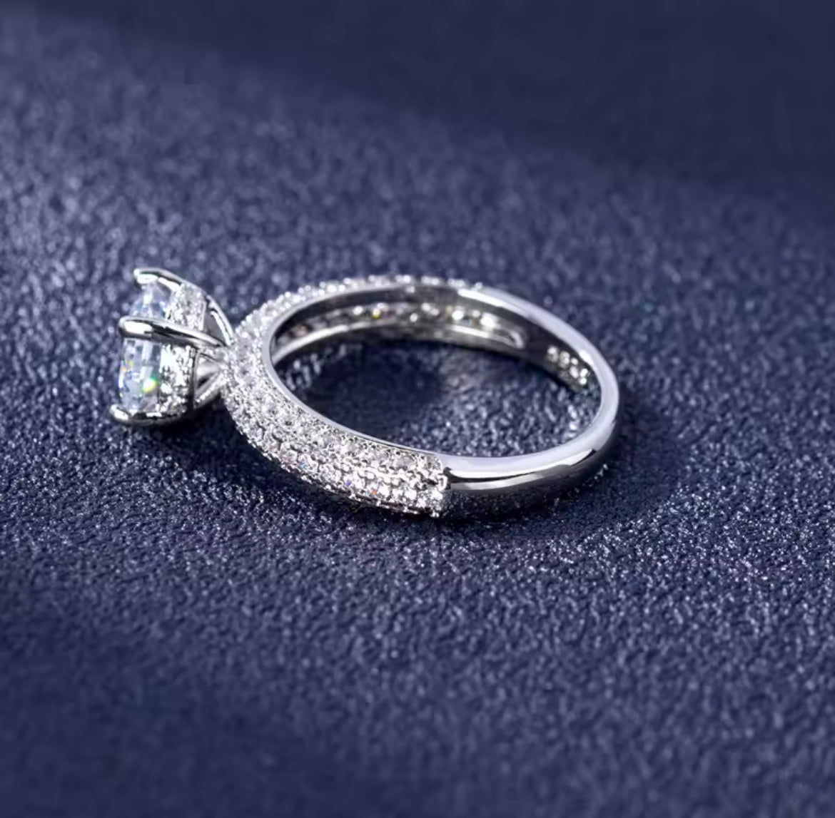 Anillo de Plata 925 con Moissanita