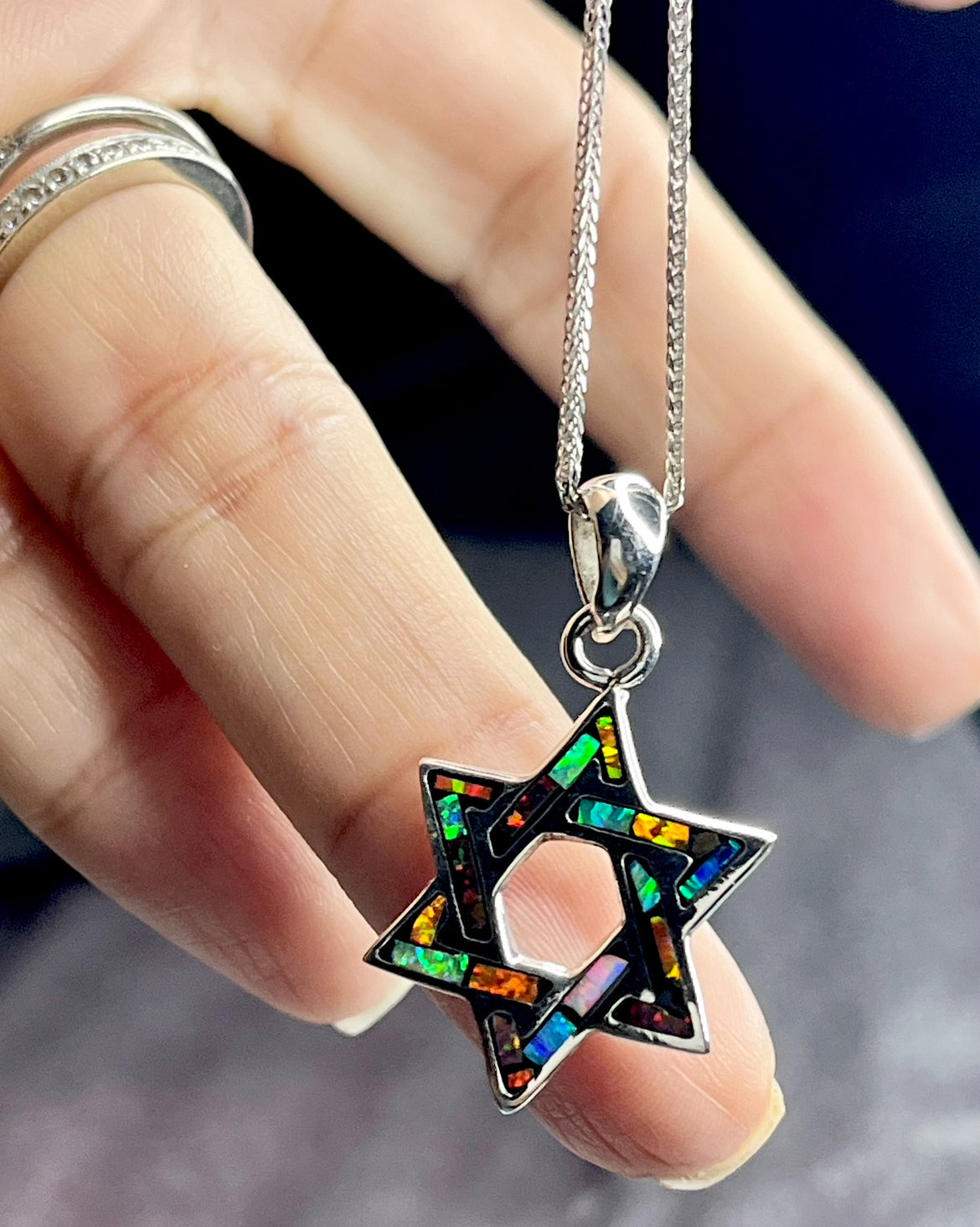 Dije de Plata 925 con Ópalo Natural modelo Estrella de David