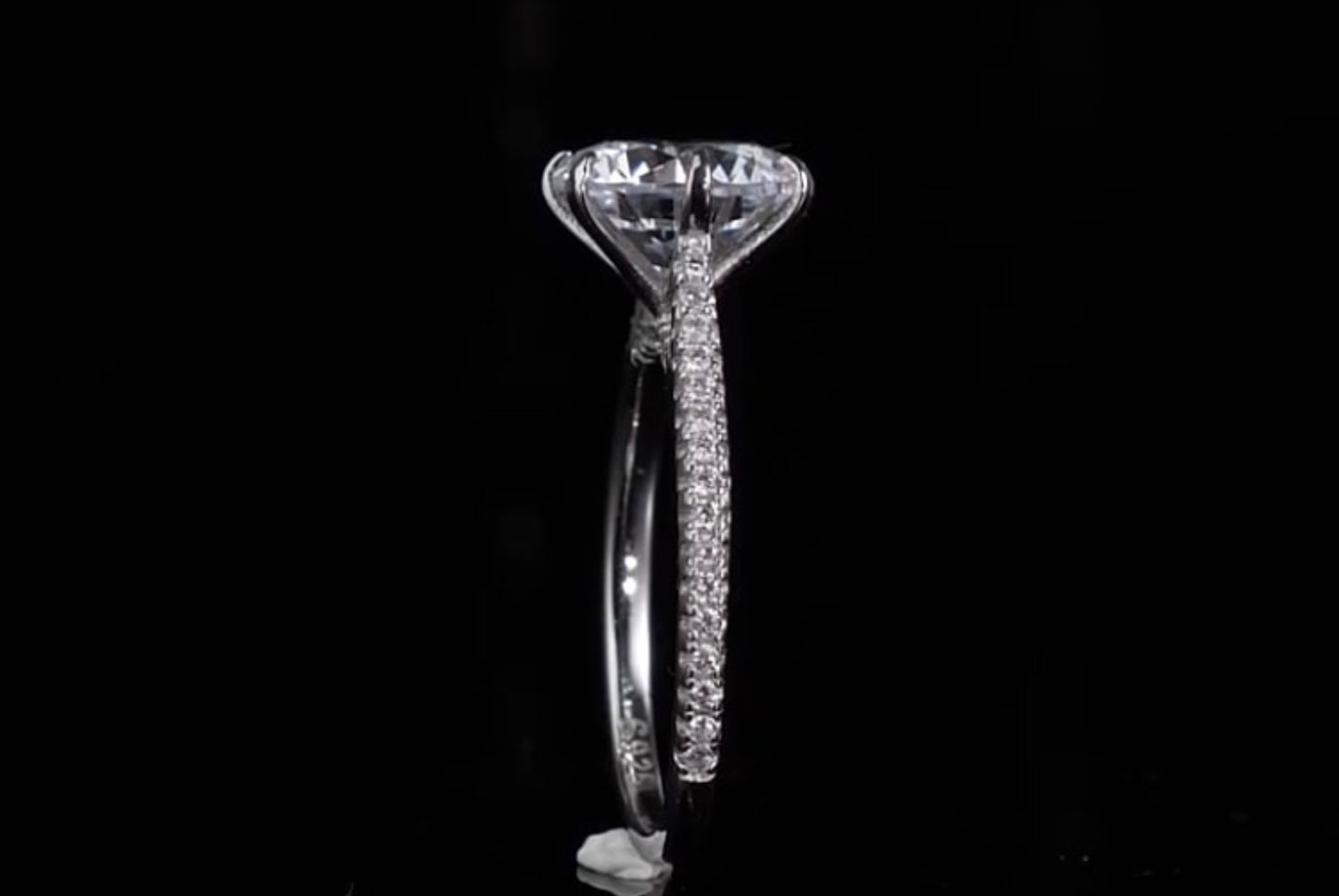 Anillo de Plata 925 con Zirconias