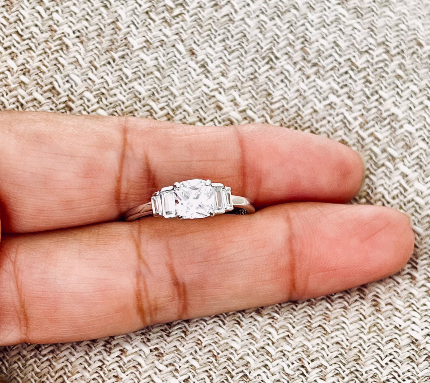 Anillo de Plata 925 con Zirconias