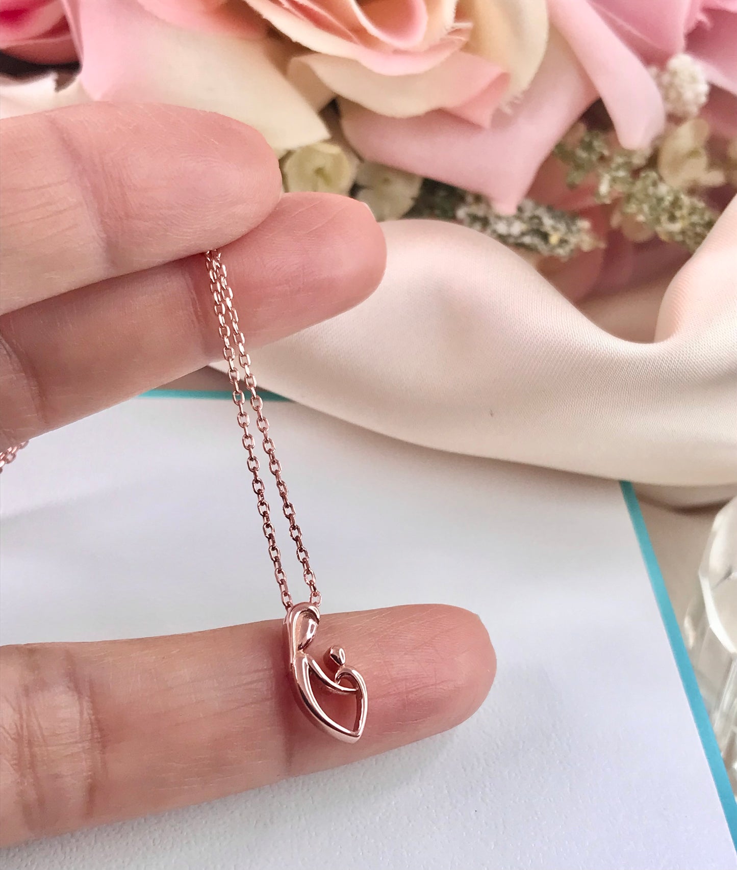 Dije y Cadena de Plata 925 con baño de Oro Rosa