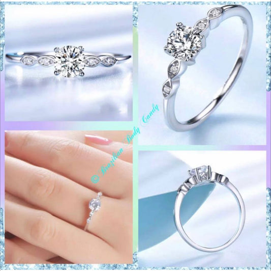 Anillo de Plata con Zirconias