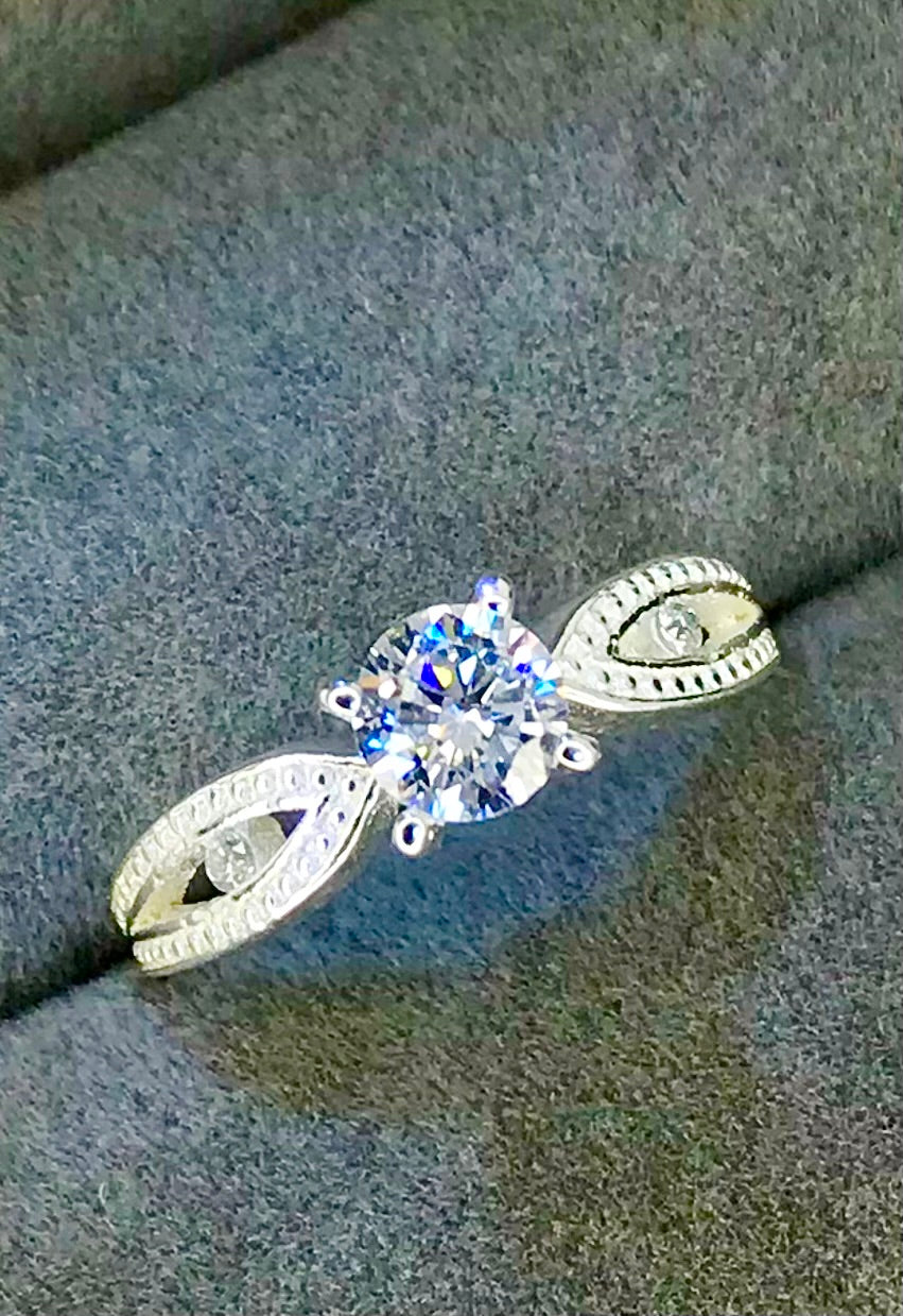 Anillo de Plata 925 con Zirconias