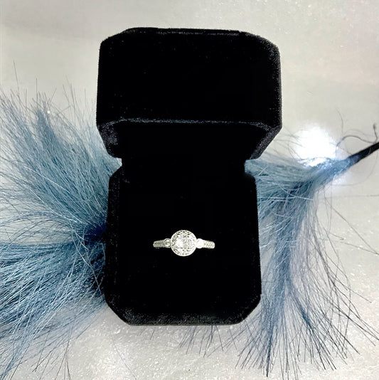 Anillo de Plata 925 con Zirconias