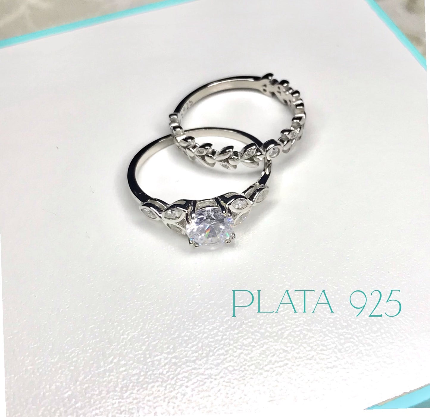 Argolla de Plata 925 con Zirconias