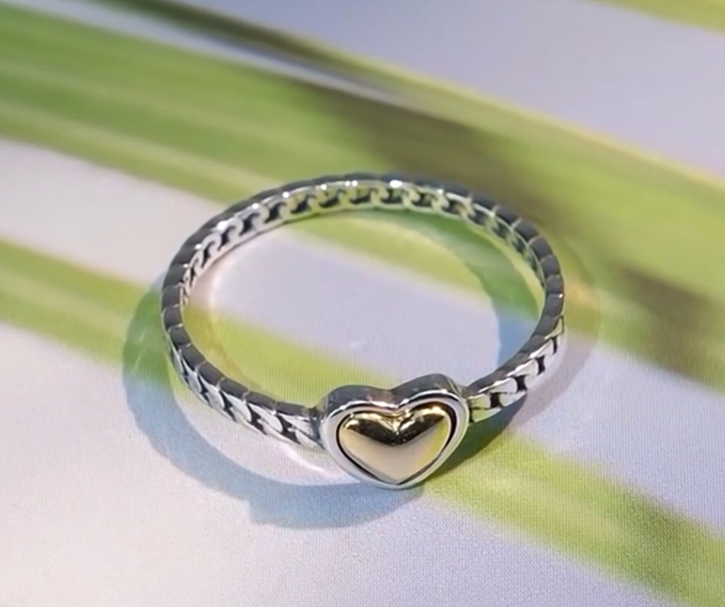 Anillo de Plata 925 con Corazón bañado en Oro de 14k