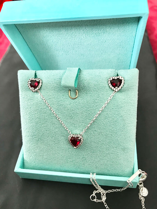 Juego de Collar y Aretes de Plata 925, modelo Corazón
