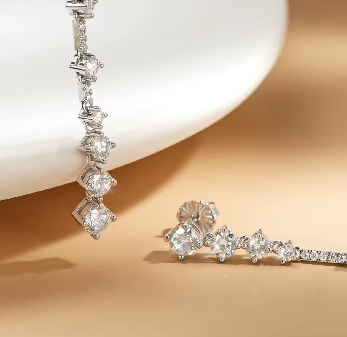 Aretes de Plata 925 con Zirconias