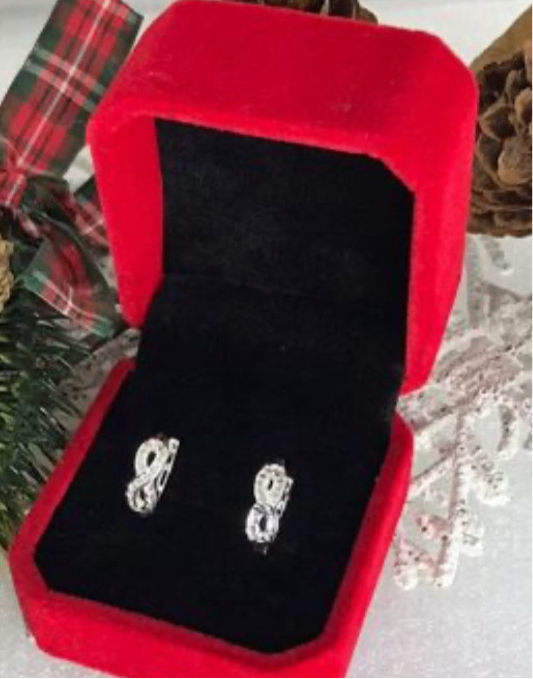 Huggies de Plata 925 con Zirconias modelo Infinito