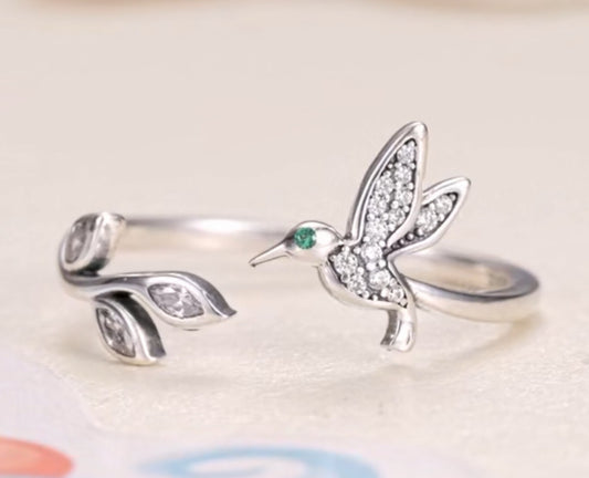 Anillo de Plata 925 Ajustable modelo Colibrí