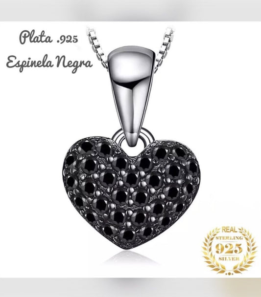 Dije con Espinela Negra y cadena de Plata 925, modelo Corazón