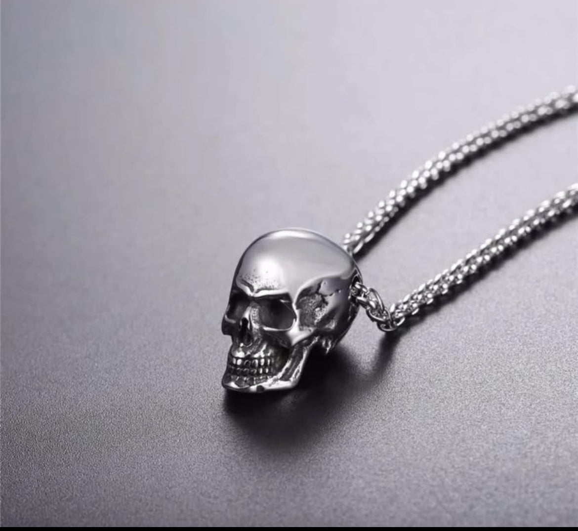 Cadena y Dije de Acero Inoxidable modelo Calaca