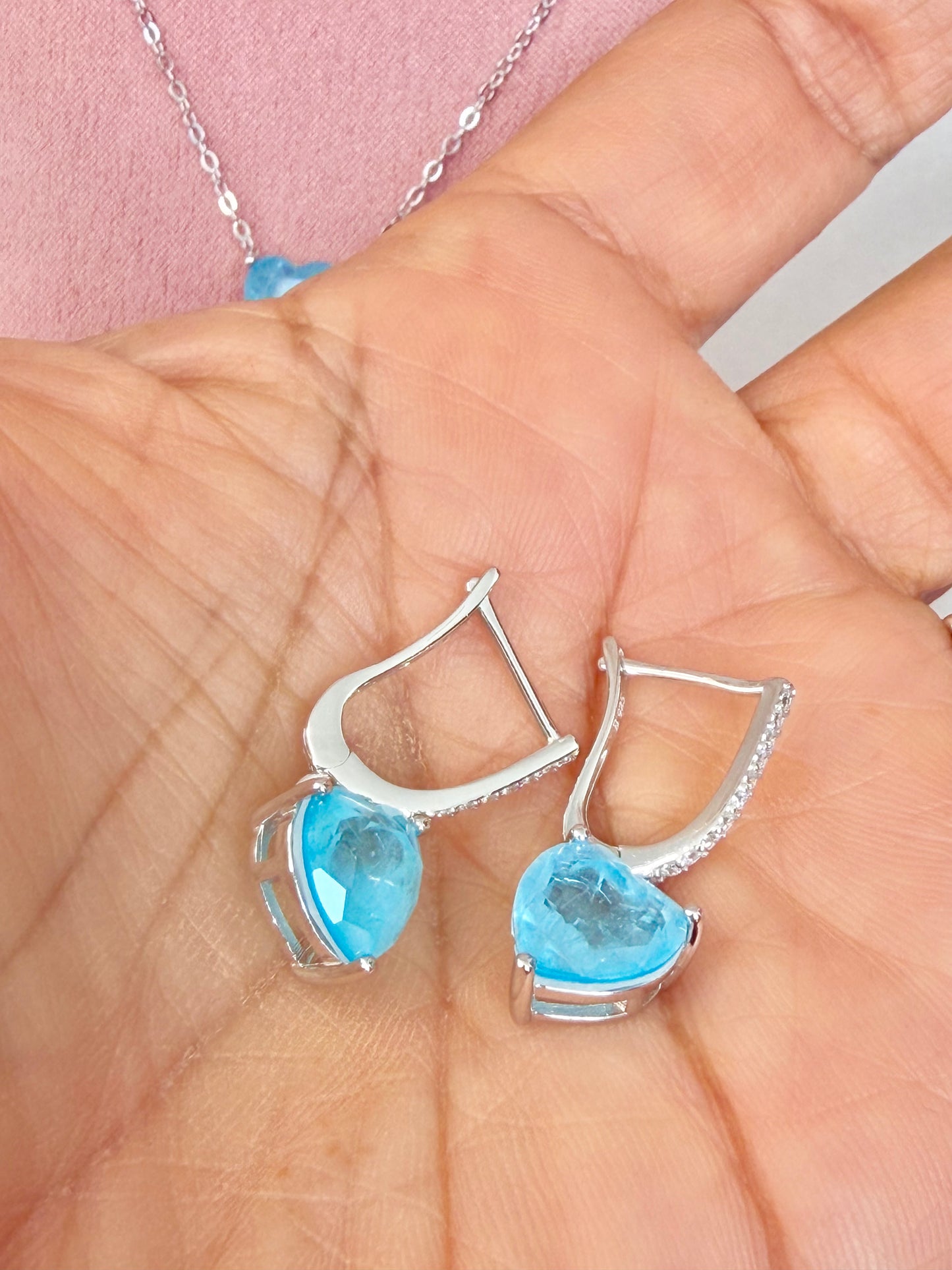 Juego de Collar y Aretes con Paraiba Turmalina y Zirconias, en Plata 925