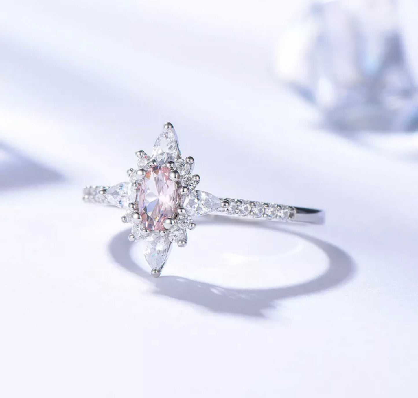 Anillo de Plata 925, con Morganita Rosa y Zirconias
