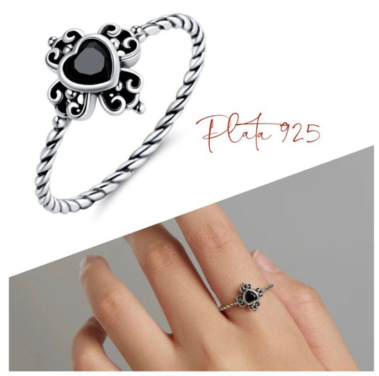 Anillo de Plata 925 con Zirconia modelo Corazón
