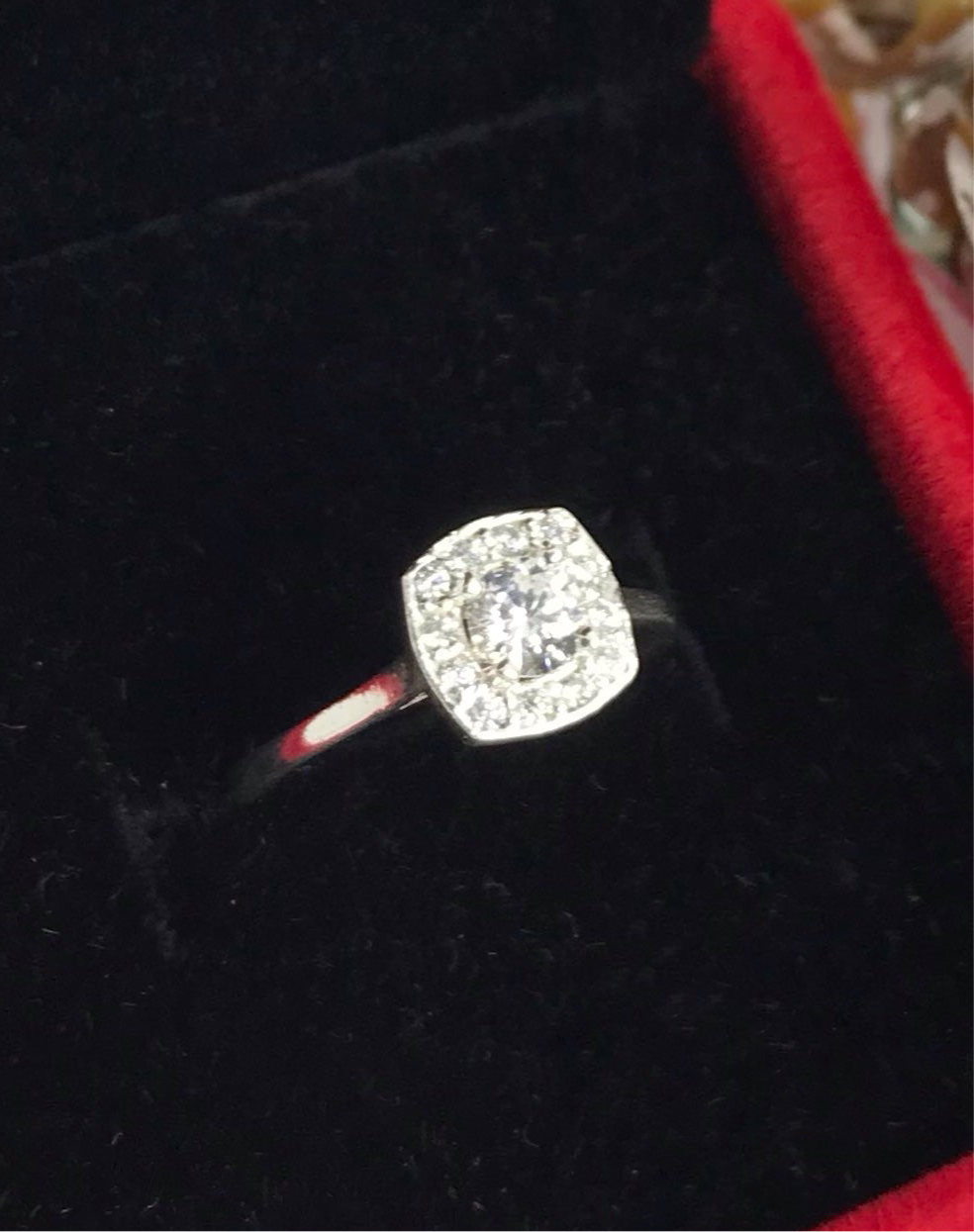 Anillo de Plata 925 con Zirconias