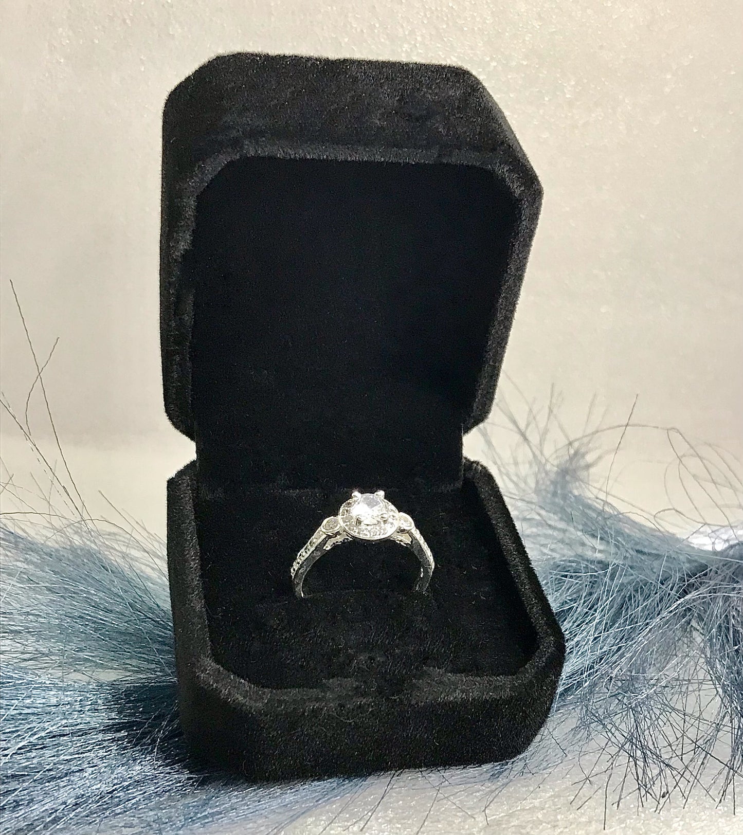 Anillo de Plata 925 con Zirconias