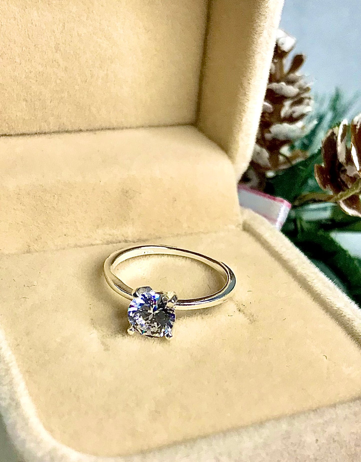Anillo Solitario de Plata 925 con Zirconia