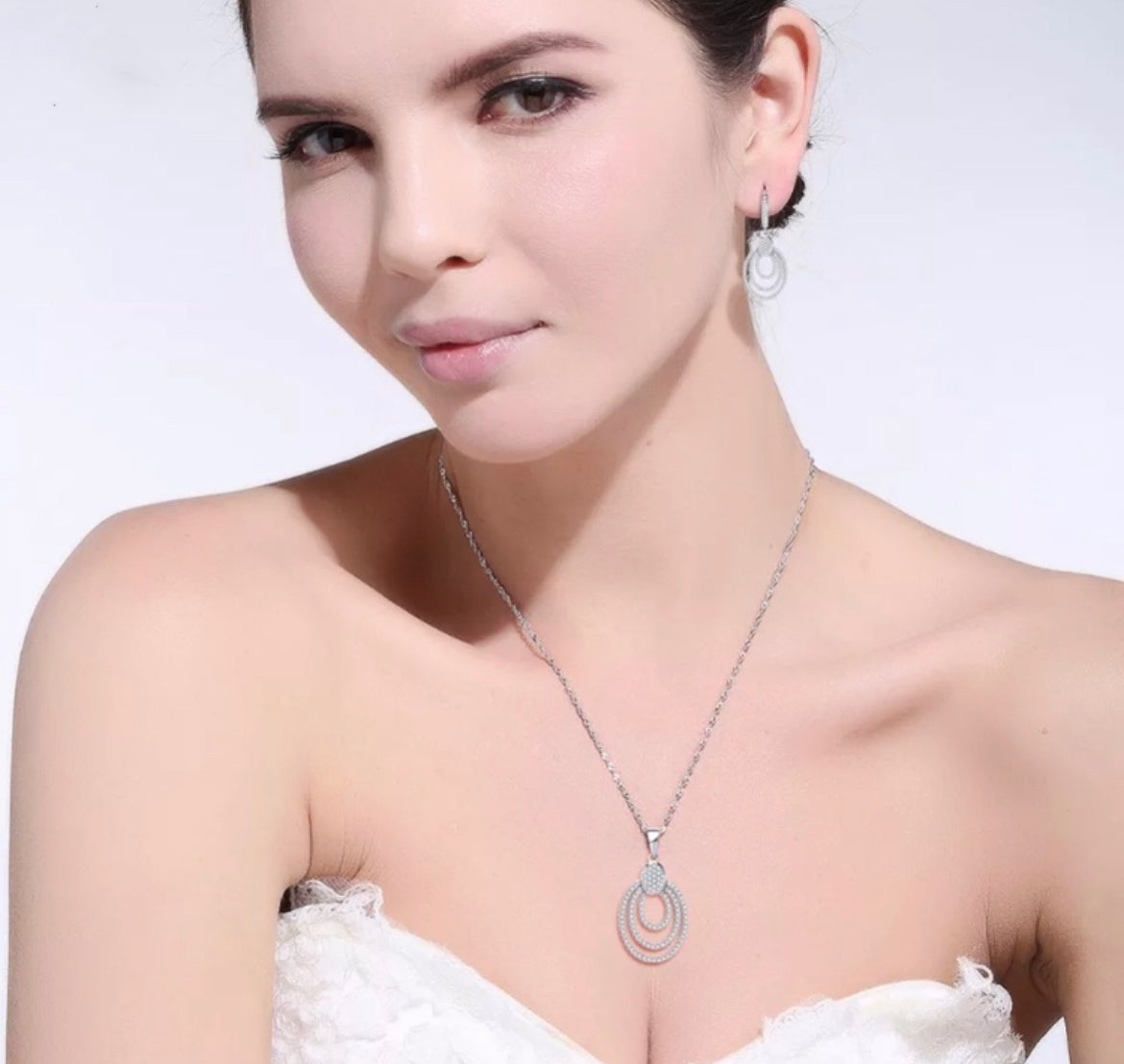 Aretes de Plata 925 con Zirconias