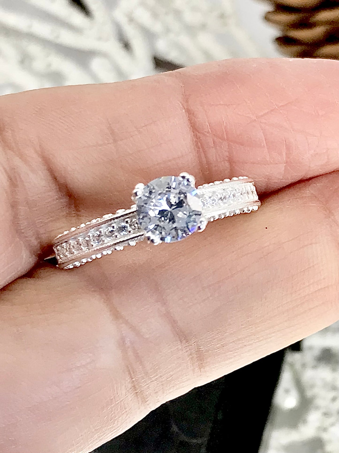 Anillo de Plata 925 con Zirconias