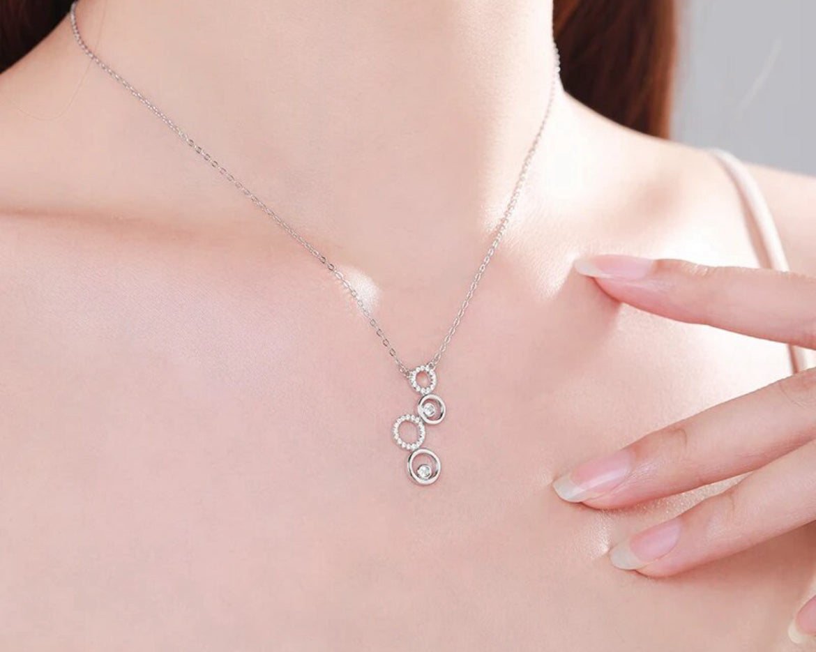 Dije y Cadena de Plata 925, modelo Geométrico