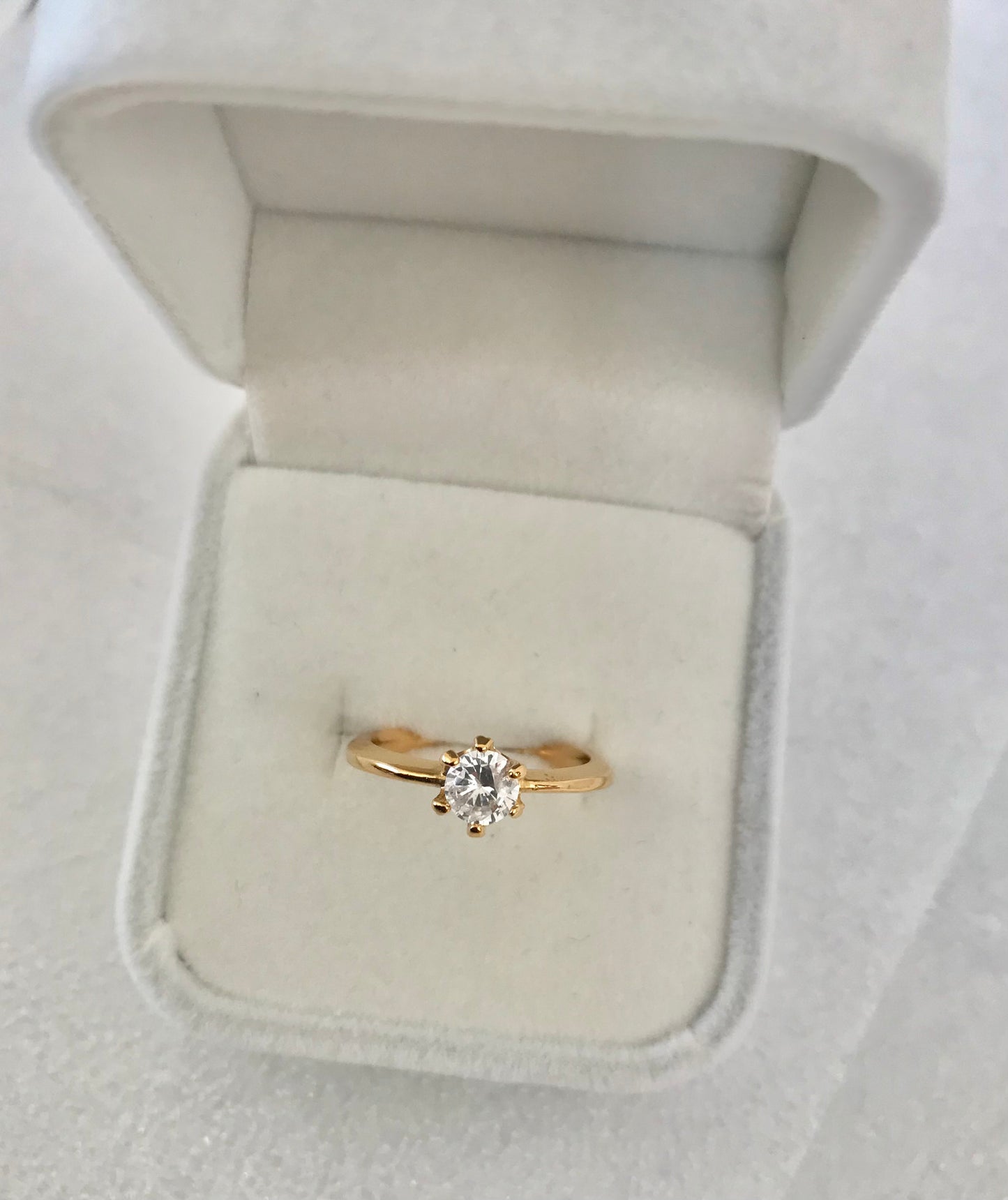 Anillo Bañado en Oro de 18k
